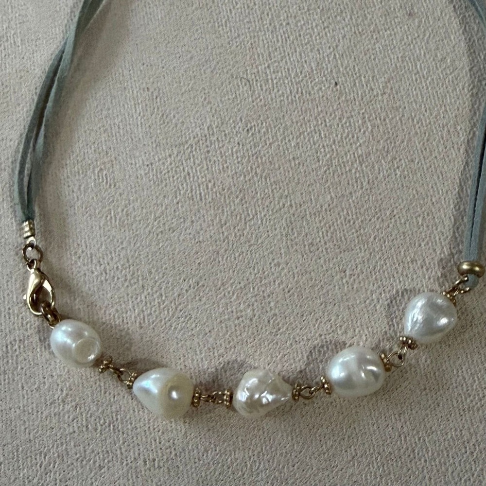 Baroque Pearl Necklace Womens OS White Grey Gold Tone Mixed Media‎
